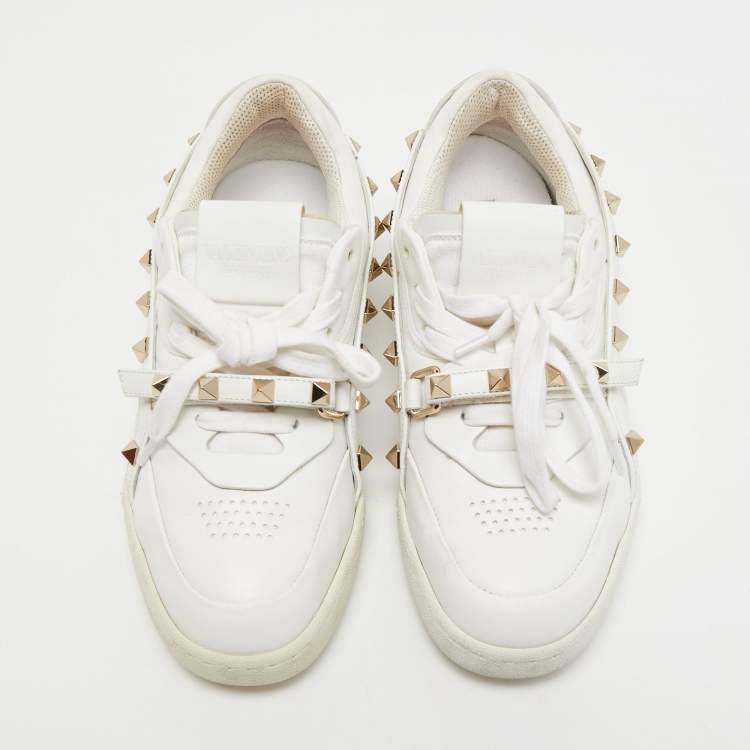 Pre Owned Valentino White Leather Rockstud Low Top Sneakers Size 35