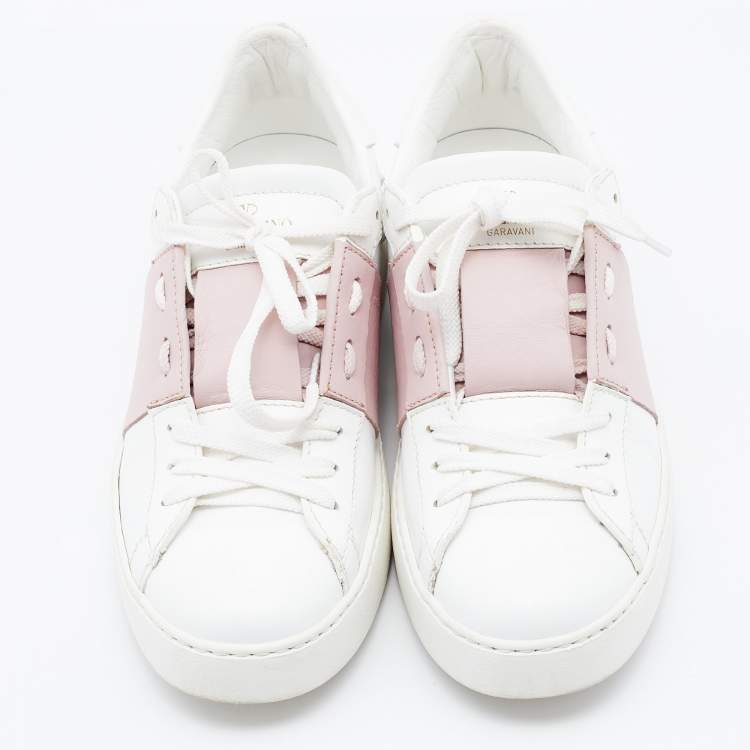 Pre Owned Valentino White/Blush Pink Leather Rockstud Low Top Sneakers Size 37.5