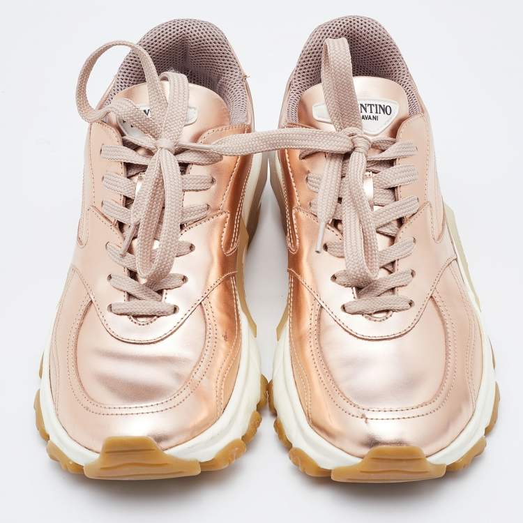 مملوكة مسبقًا Valentino Metallic Rose Gold Leather Bounce Sneakers Size 38.5