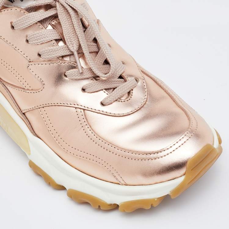 مملوكة مسبقًا Valentino Metallic Rose Gold Leather Bounce Sneakers Size 38.5