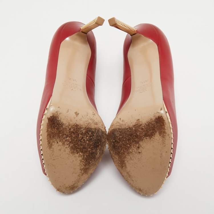 Pre Owned Valentino Red Leather Rockstud Pumps Size 36.5 