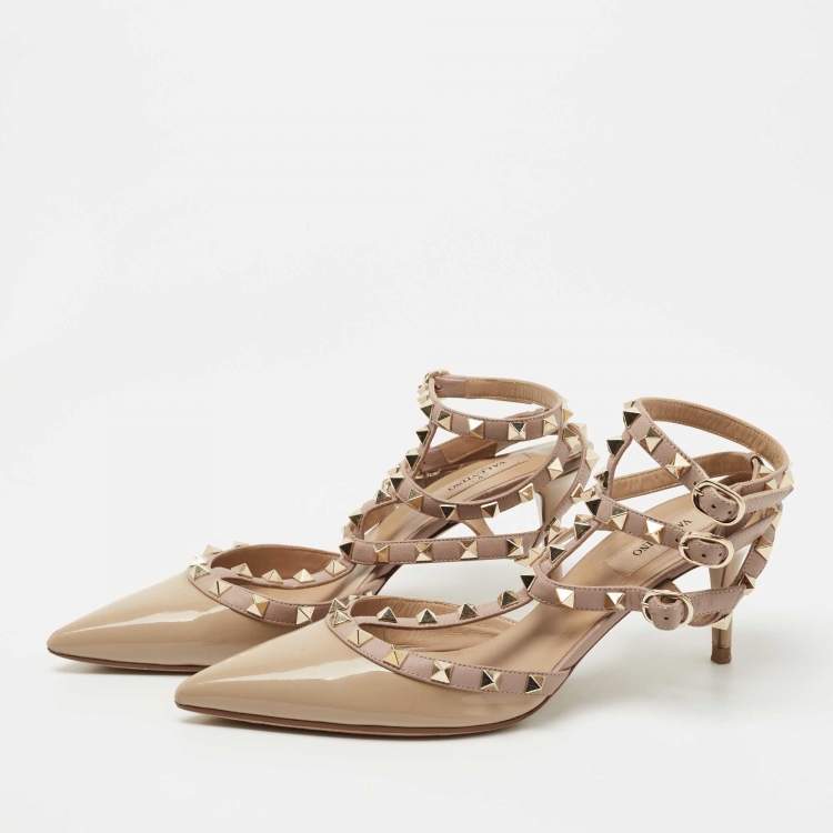 Pre Owned Valentino Beige Patent Leather Rockstud Ankle Strap Pumps Size 39.5