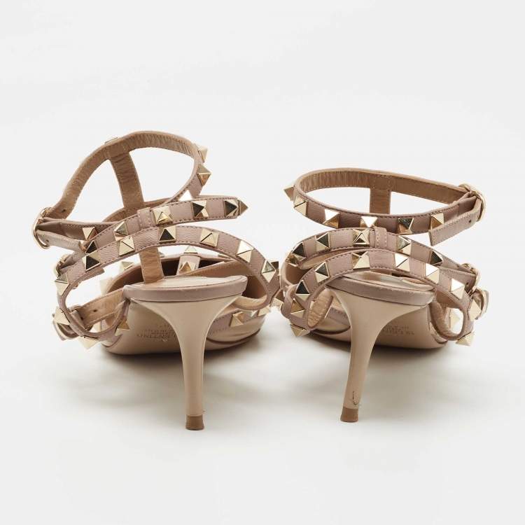 Pre Owned Valentino Beige Patent Leather Rockstud Ankle Strap Pumps Size 39.5