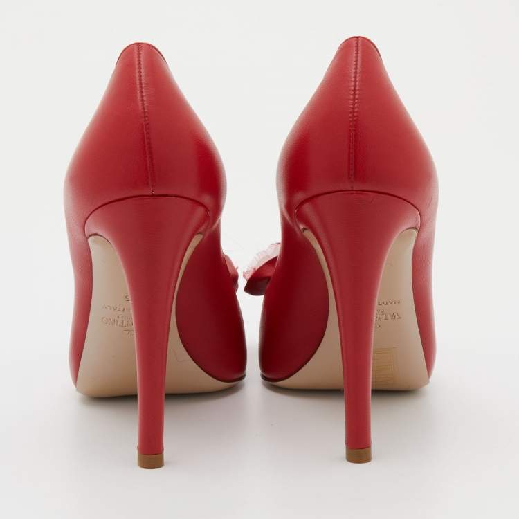 Pre Owned Valentino Red Leather Flower Applique Peep Toe Pumps Size 36