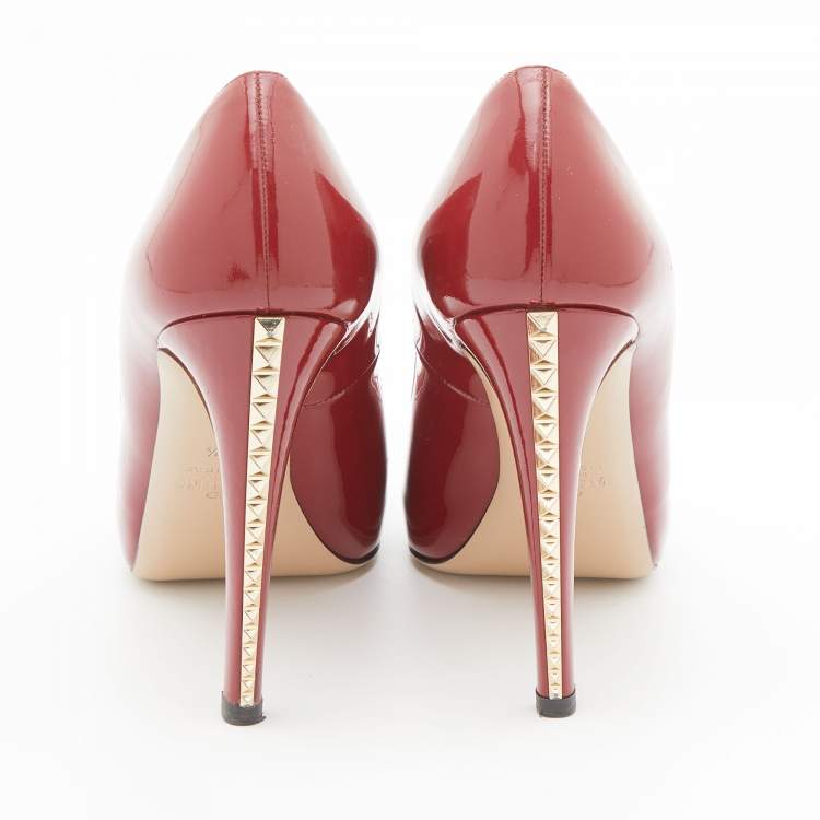 Pre Owned Valentino Red Patent Leather Rockstud Heel Peep Toe Pumps Size 38.5