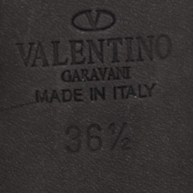 Pre Owned Valentino White/Black Leather Rockstud Ankle Strap Pumps Size 36.5