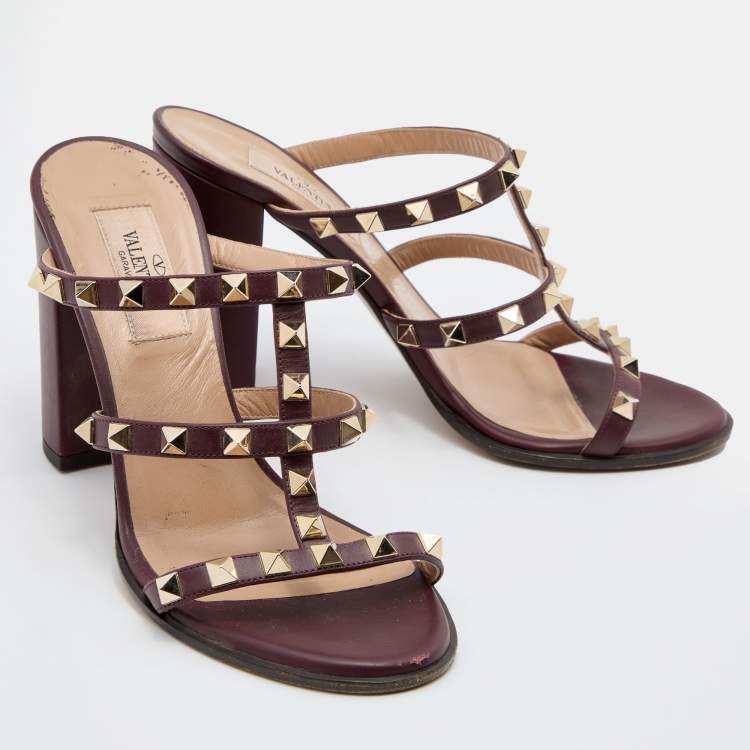Pre Owned Valentino Burgundy Leather Rockstud Block Heel Slide Sandals Size 36.5