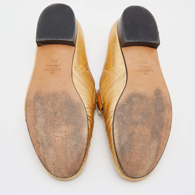 Pre Owned Valentino Metallic Gold Leather Rockstud Slip On Loafers Size 36.5