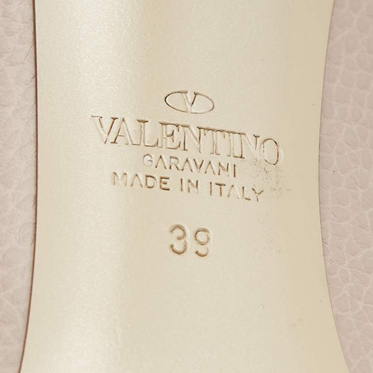 Pre Owned Valentino Poudre Pink Grain Leather Rockstud Pumps Size 39