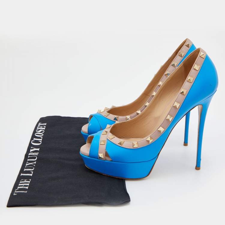 Pre Owned Valentino Blue/Beige Leather Rockstud Peep Toe Platform Pumps Size 40