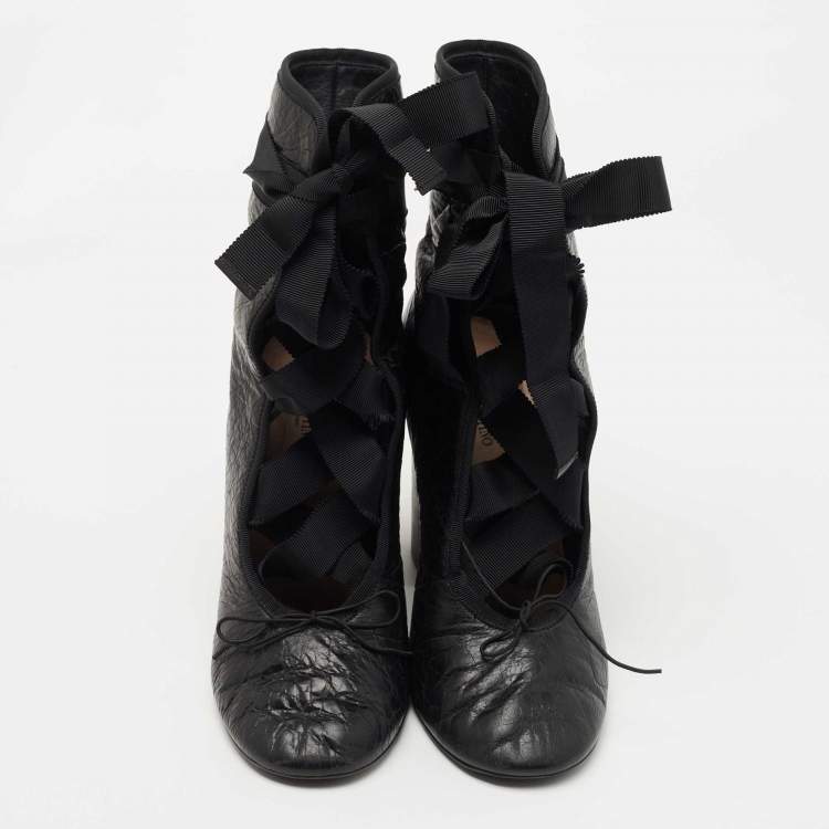 Pre Owned Valentino Black Texture Leather Lace Up Ankle Boots Size 37