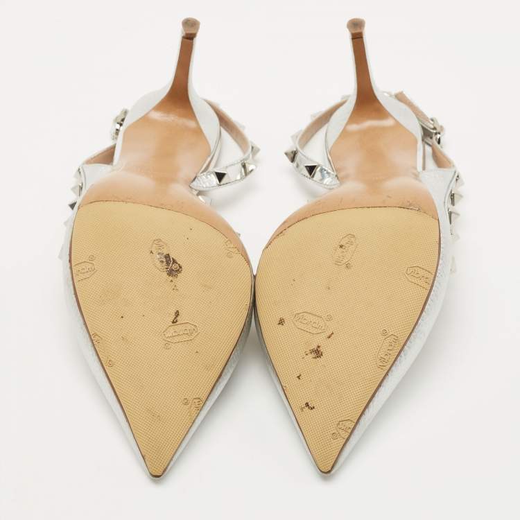 مملوكة مسبقًا Valentino Silver Leather Rockstud D'orsay Slingback Pumps Size 38