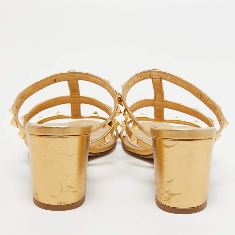 Pre Owned Valentino Gold Leather Rockstud Slides Size 38.5