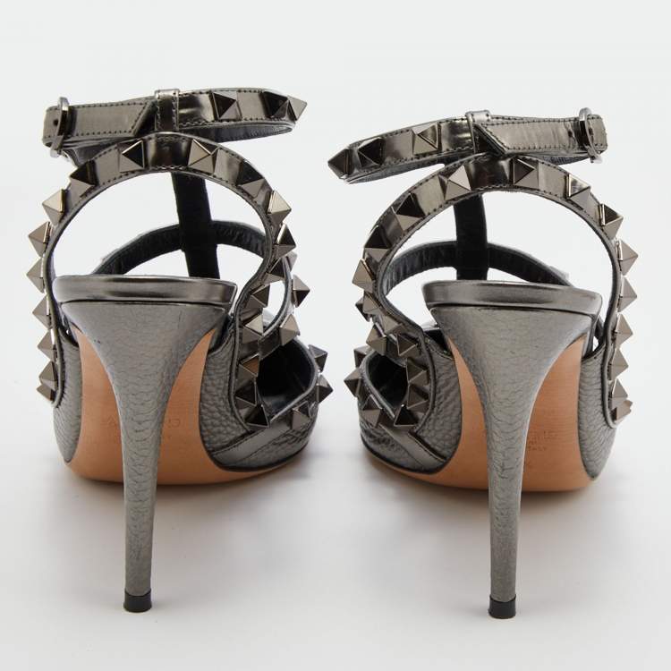Pre Owned Valentino Metallic Grey Leather Rockstud Caged Ankle Strap Pumps Size 37.5
