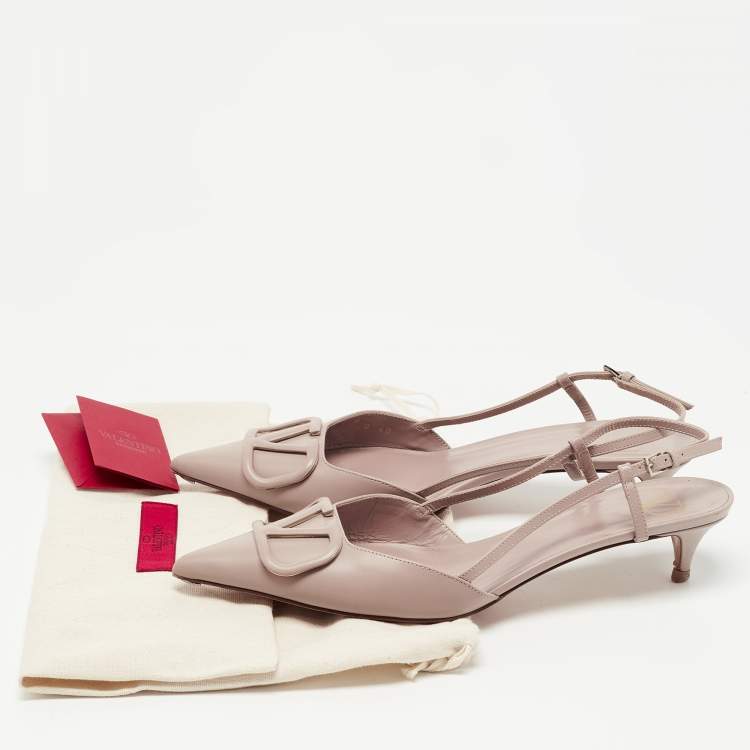 مملوكة مسبقًا Valentino Dusty Pink Leather V LOGO Slingback Pumps Size 40