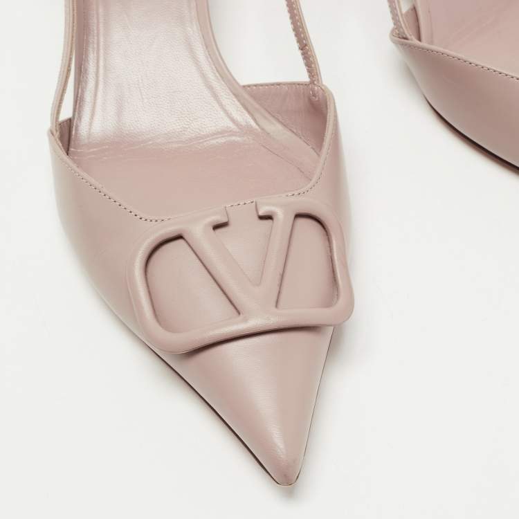 مملوكة مسبقًا Valentino Dusty Pink Leather V LOGO Slingback Pumps Size 40