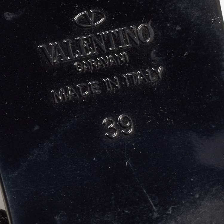 Pre Owned Valentino Black Rubber Rockstud Ankle Strap Flat Sandals Size 39