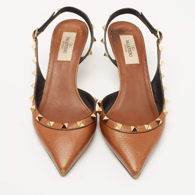 Pre Owned Valentino Brown Leather Rockstud Slingback Pumps Size 36.5