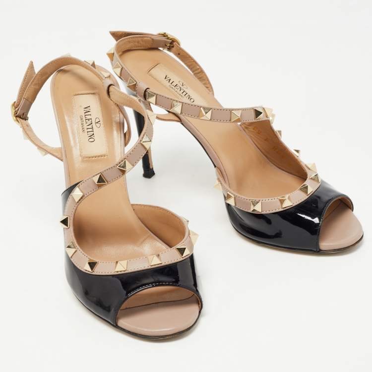 Pre Owned Valentino Black/Dusty Pink Patent and Leather Rockstud Slingback Sandals Size 37