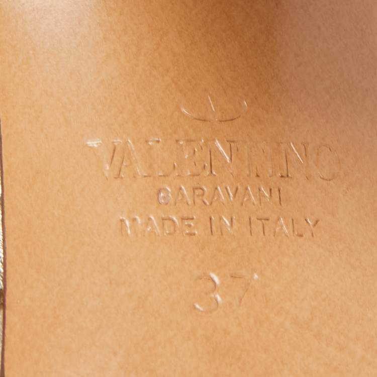 Pre Owned Valentino Gold Foil Leather Rockstud Strappy Block Heel Sandals Size 37