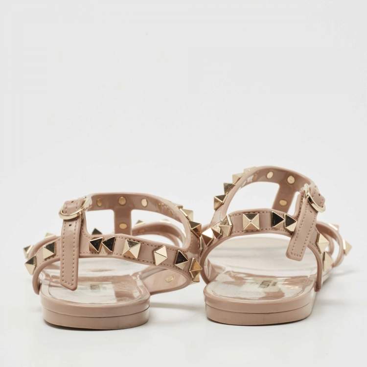 مملوكة مسبقًا Valentino Beige Rubber Rockstud Ankle Strap Flats Size 37