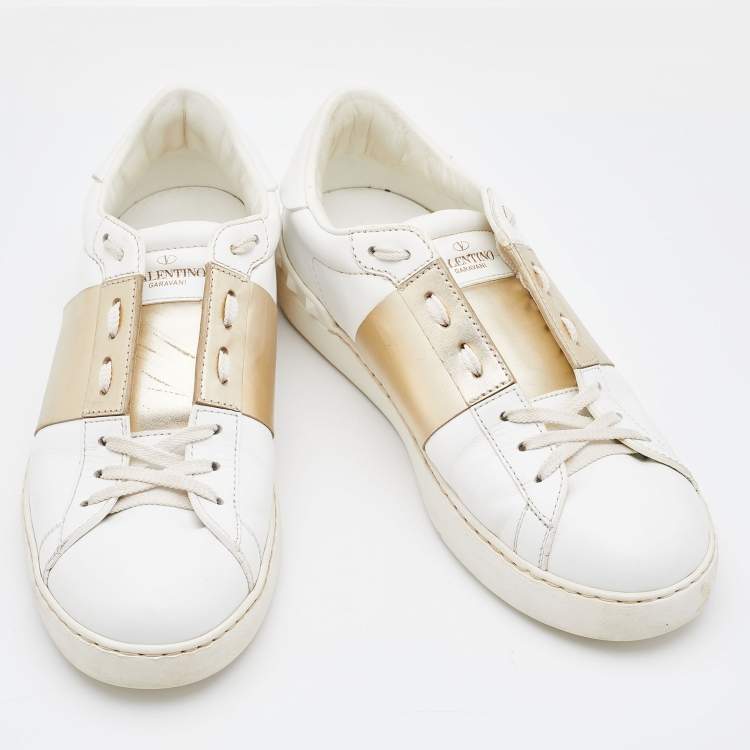Pre Owned Valentino White/Gold Leather Rockstud Low Top Open Sneakers Size 40