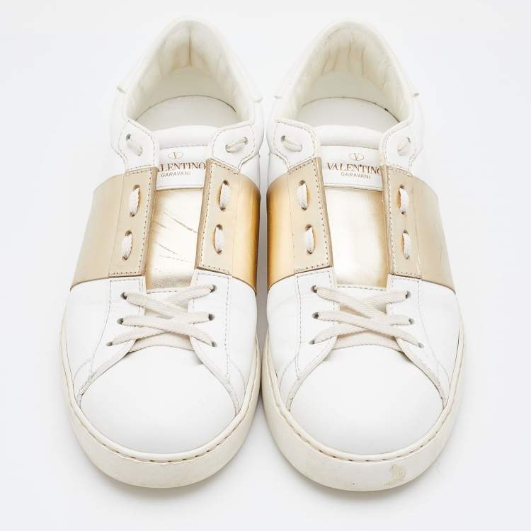 Pre Owned Valentino White/Gold Leather Rockstud Low Top Open Sneakers Size 40