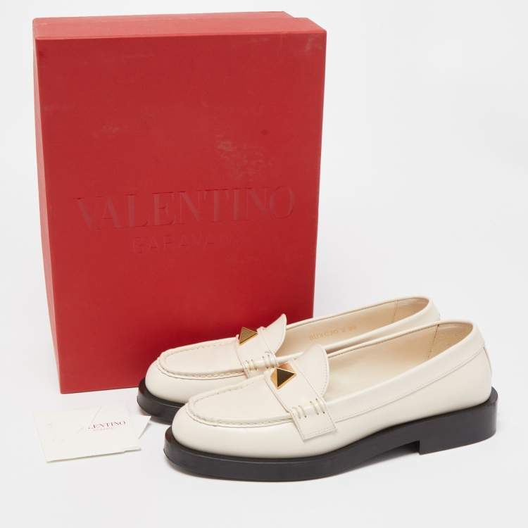 Pre Owned Valentino Cream Leather Roman Stud Loafer Size 38