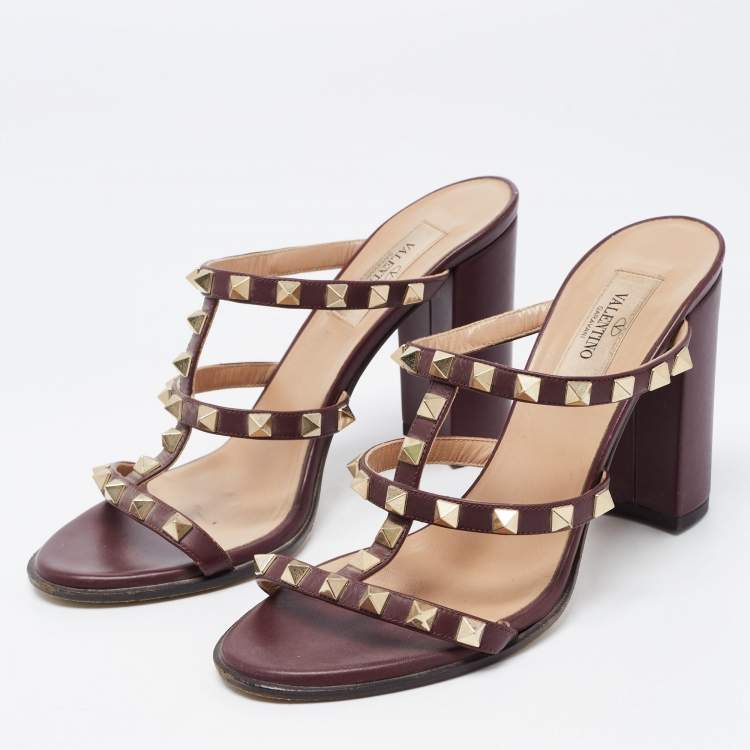 Pre Owned Valentino Burgundy Leather Rockstud Slide Sandals Size 37.5