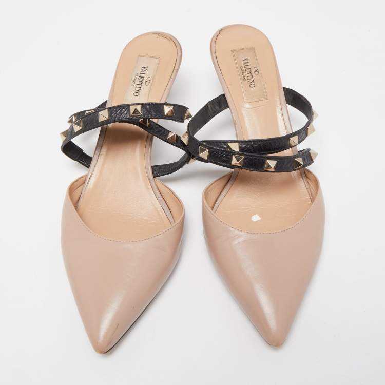 Pre Owned Valentino Beige Leather Rockstud  Mules Size 39