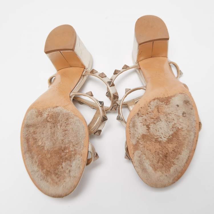 Pre Owned Valentino Gold Leather Rockstud Slide Sandals Size 37