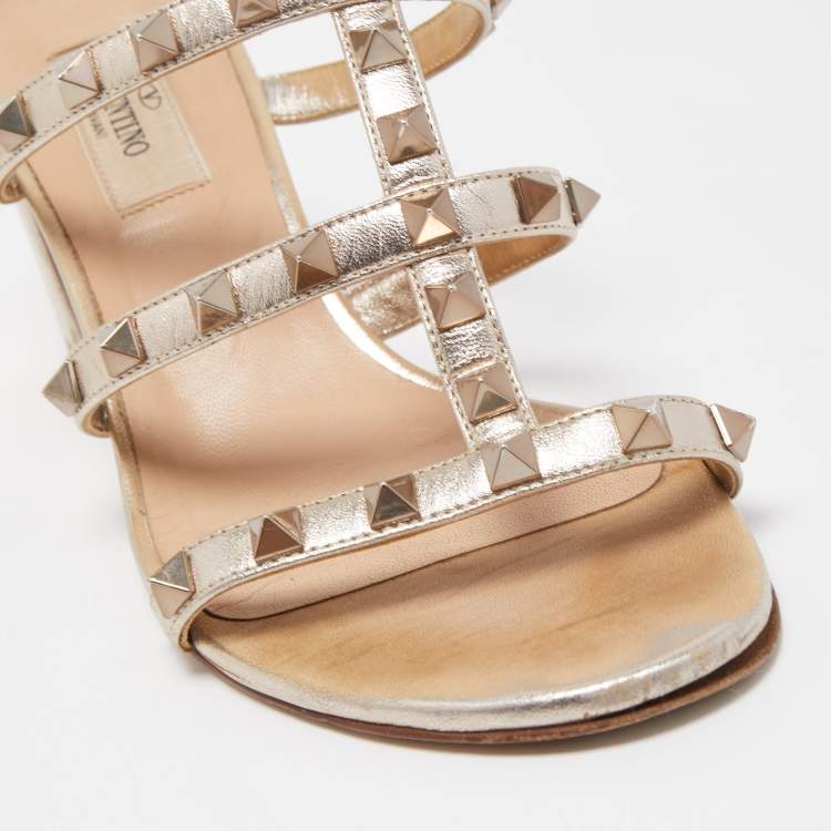 Pre Owned Valentino Gold Leather Rockstud Slide Sandals Size 37