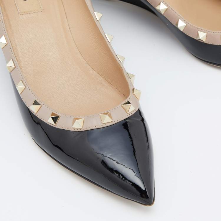 Pre Owned Valentino Black/Pink Patent Leather Rockstud Pointed Toe Wedge Pumps Size 39.5