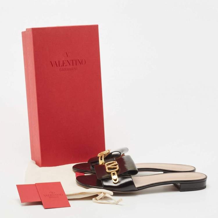 Pre Owned Valentino Black Patent Leather V Club Logo Flat Slides Size 41