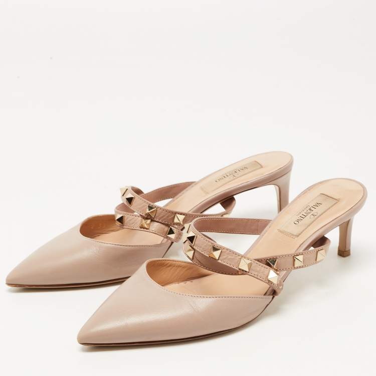 Pre Owned Valentino Beige Leather Rockstud Strappy Mules Size 37