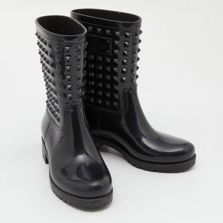 Pre Owned Valentino Black Rubber Rockstud Rain Boots Size 39