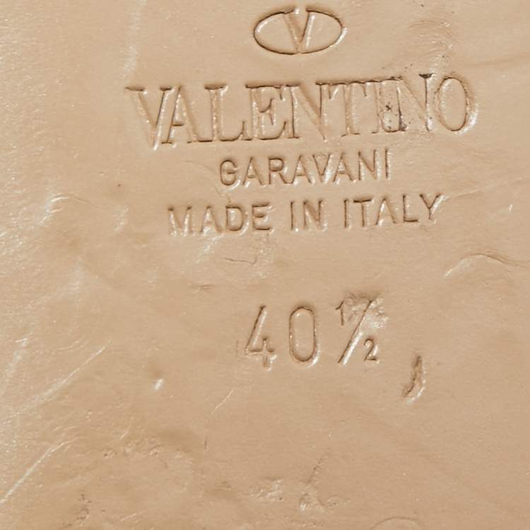 Pre Owned Valentino Cream Quilted Leather Roman Stud Flat Slides Size 40.5