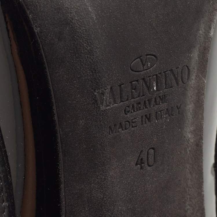 Pre Owned Valentino Black Patent Leather Rockstud Strappy Pointed Toe Pumps Size 40
