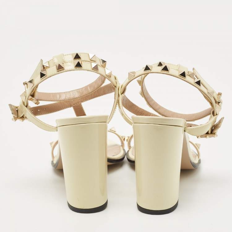 Pre Owned Valentino Cream Patent Leather Rockstud Ankle Strap Sandals Size 37.5