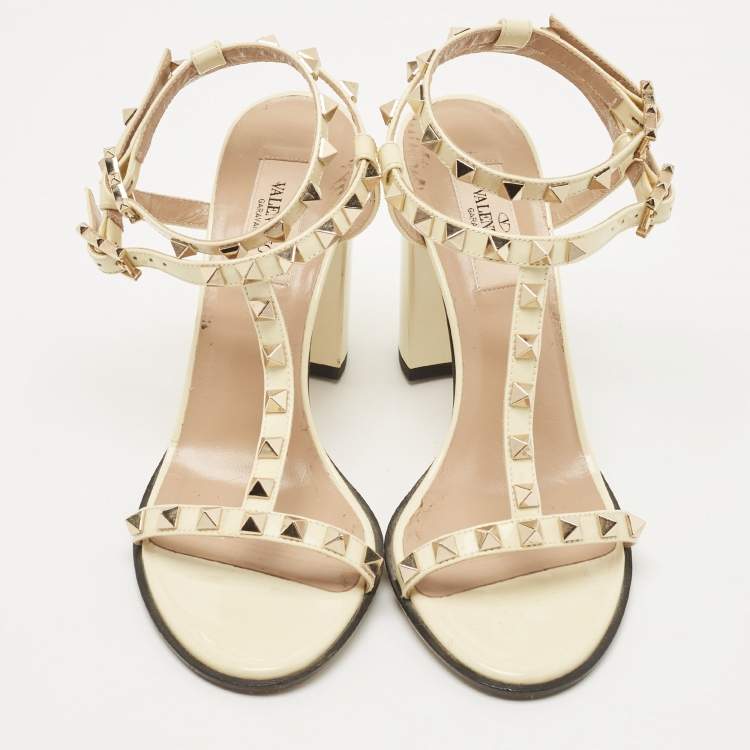 Pre Owned Valentino Cream Patent Leather Rockstud Ankle Strap Sandals Size 37.5