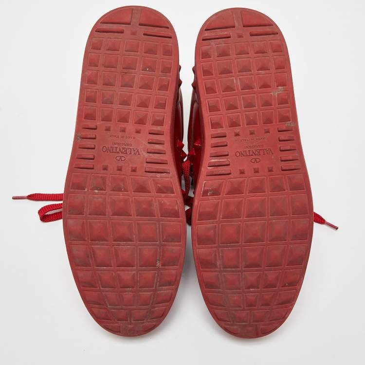 مملوكة مسبقًا Valentino Red Leather Rockstud Untitled Sneakers Size 37