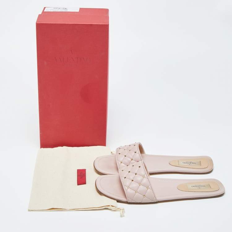 Pre Owned Valentino Pink Quilted Leather Rockstud Flat Slides Size 39.5