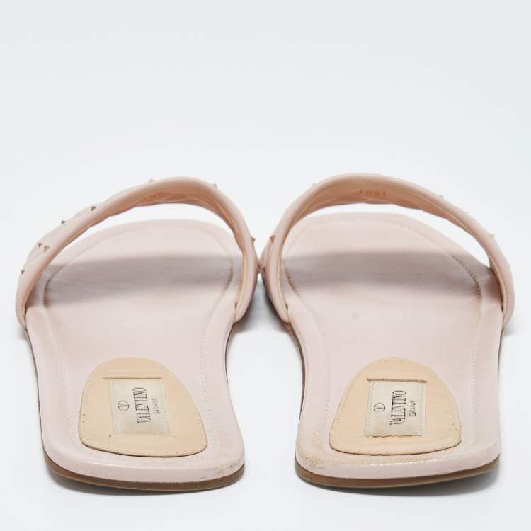 Pre Owned Valentino Pink Quilted Leather Rockstud Flat Slides Size 39.5