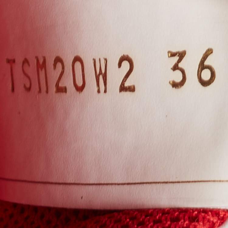 Pre Owned Valentino White Leather Escape V logo Sneakers Size 36