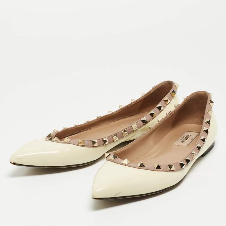Pre Owned Valentino Cream Leather and Patent Rockstud Ballet Flats Size 38