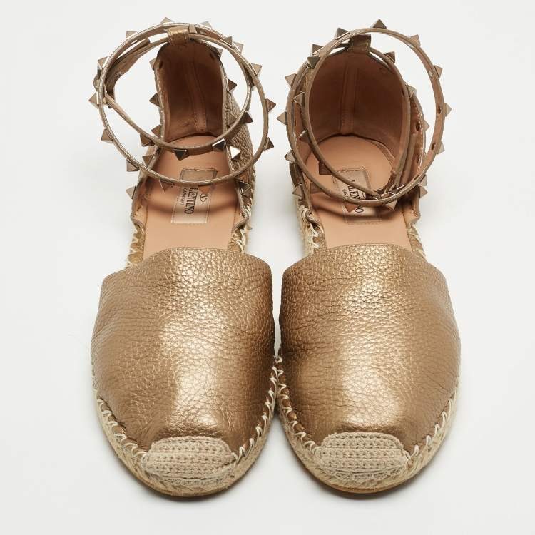 Pre Owned Valentino Metallic Brown Leather Rockstud Ankle Wrap Espadrille Flat Sandals Size 40