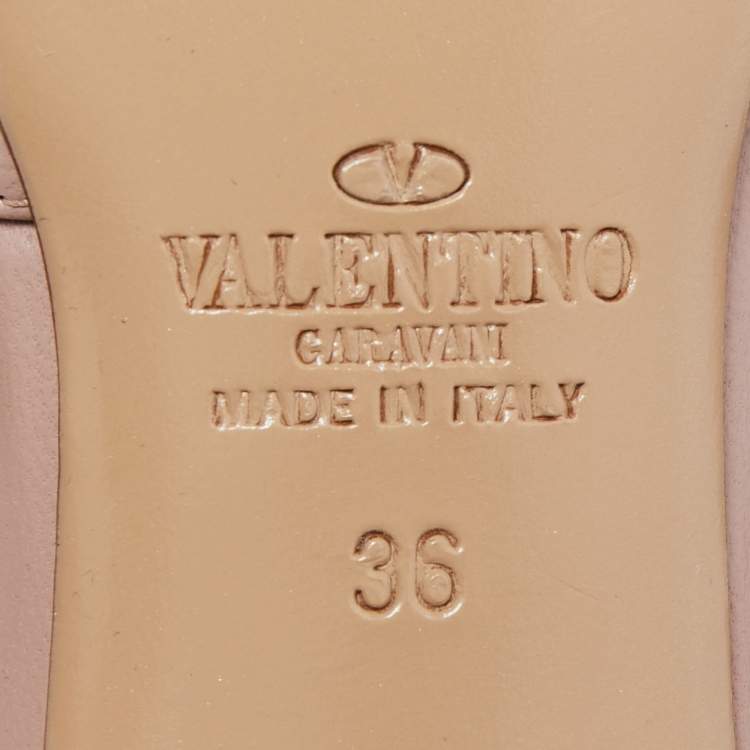 Pre Owned Valentino Beige Patent and Leather Rockstud Pumps Size 36