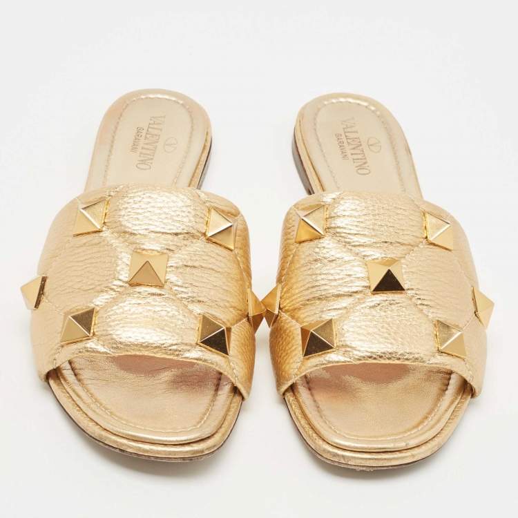 Pre Owned Valentino Gold Quilted Leather Roman Stud Flat Slides Size 38.5