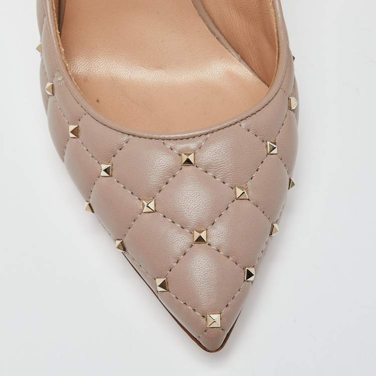 Pre Owned Valentino Beige Quilted Leather Rockstud Embellished Pointed Toe Pumps Size 35.5
