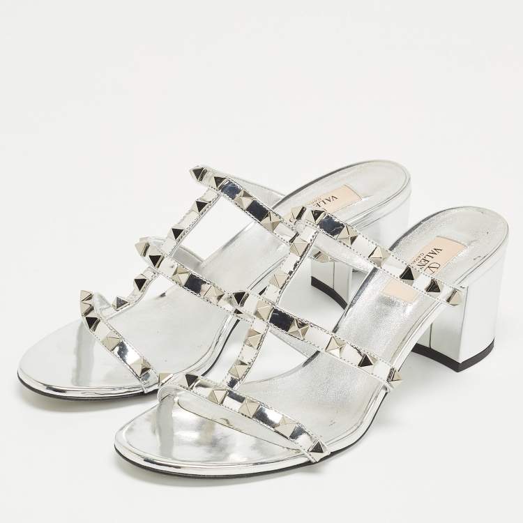 Pre Owned Valentino Silver Leather Rockstud Slides Size 38